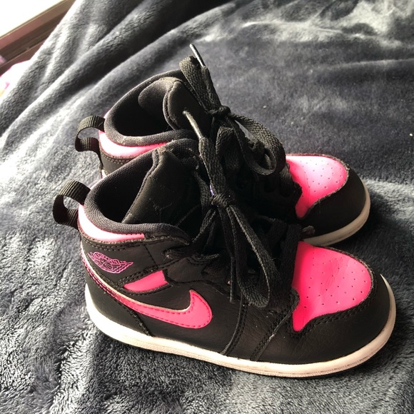 Nike Other - Nike/ Jordan’s 1’s size 7c